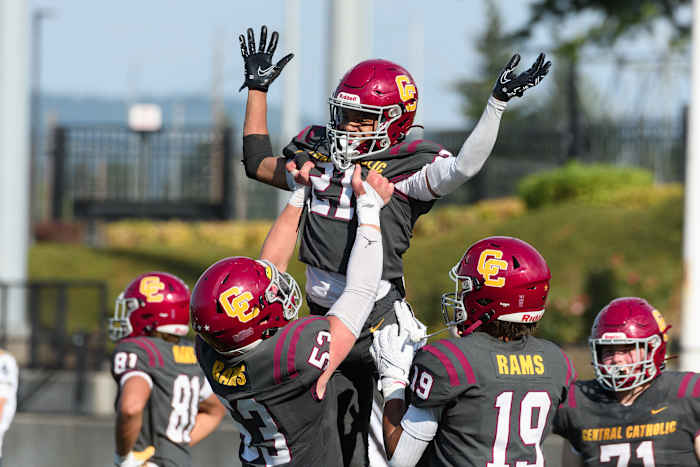 Central Catholic Oregon vs Bellevue Washington football September 2 2023 Ken Waz 90